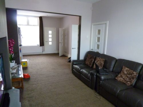 Oldham Road 02